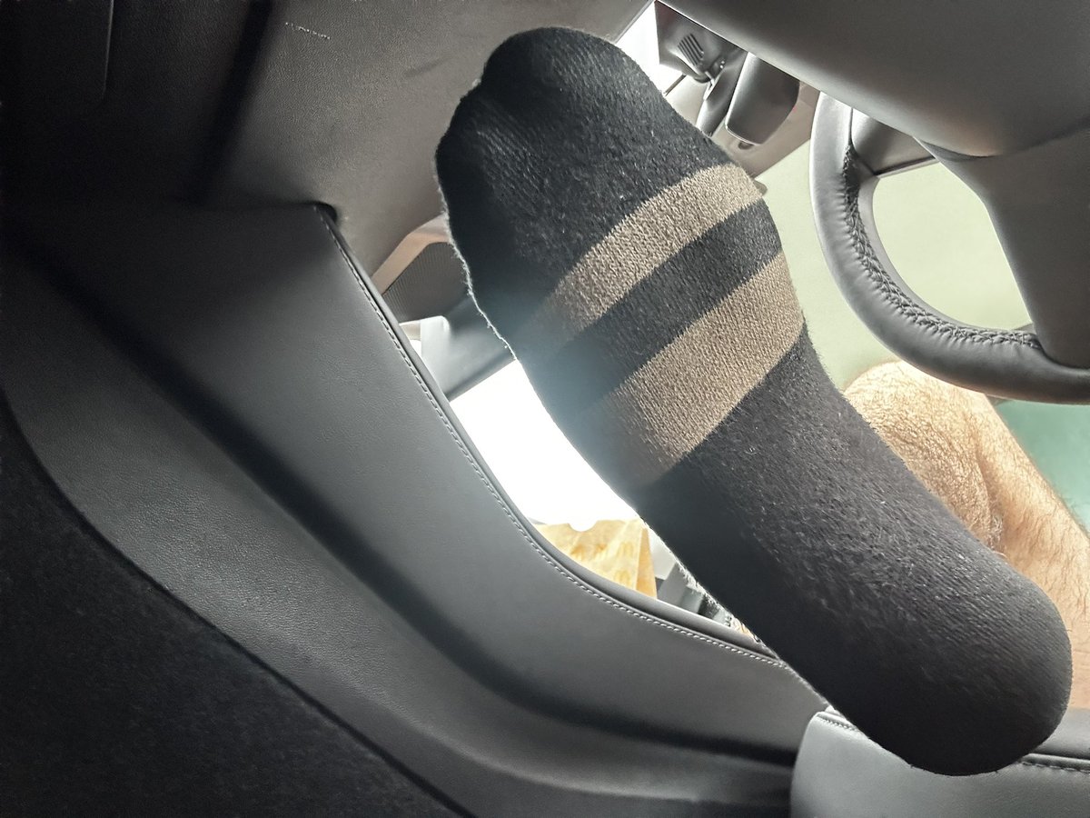 laxthrob's tweet photo. Go on take a big whiff and get addicted π½π΅βπ«
#usedsocks #feet #crustysocks #usedgear #piggie https://t.co/jUP9wBpcw5