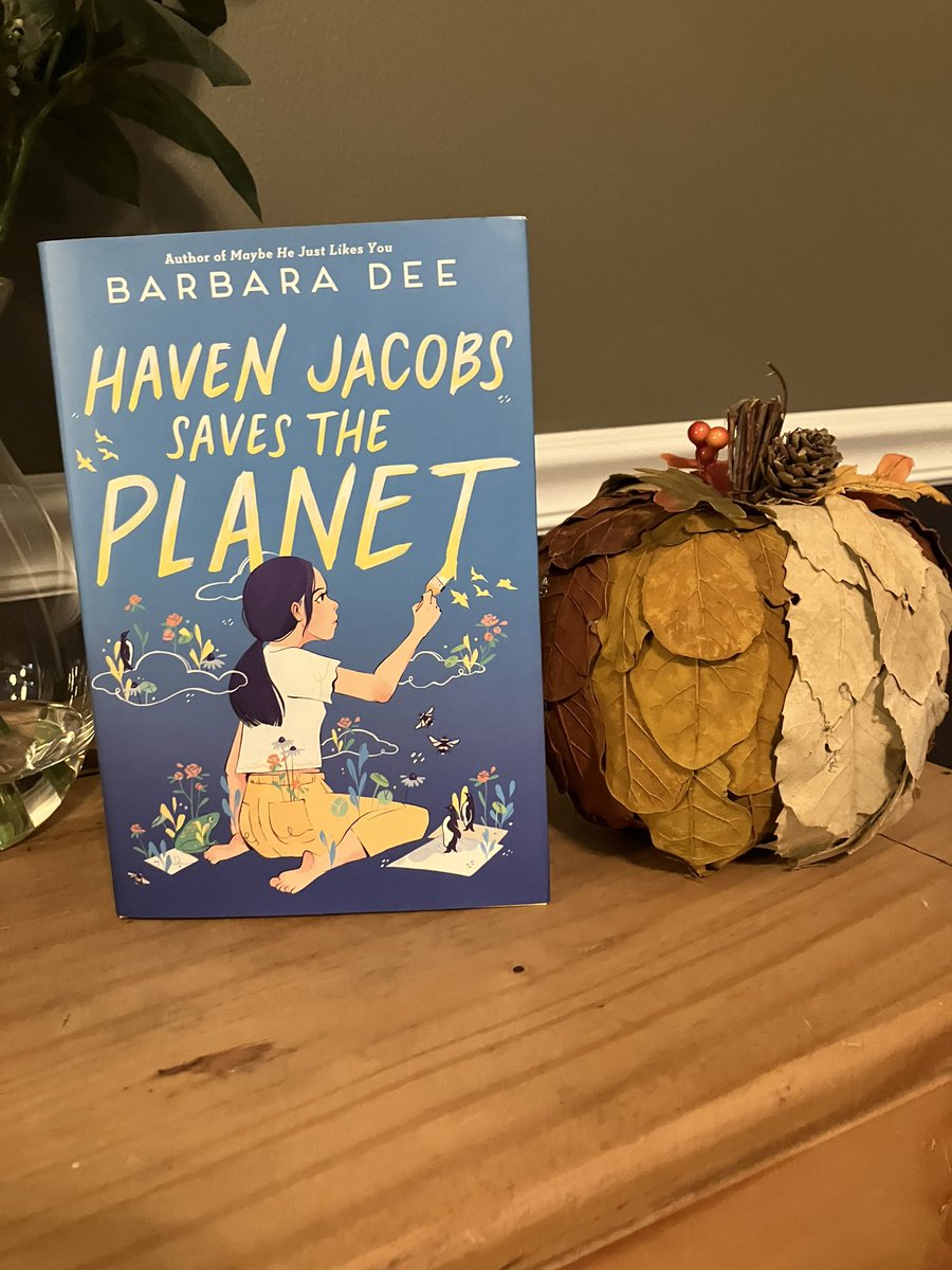 🎉🎉FridayNightRaffle🎉🎉Follow author @Barbaradee2 & indie bookshop @LiftBridgeBooks & retweet by 6pm 9/23 for a chance to win Haven Jacobs Saves The Planet! @SimonKIDS #fridaynightraffle