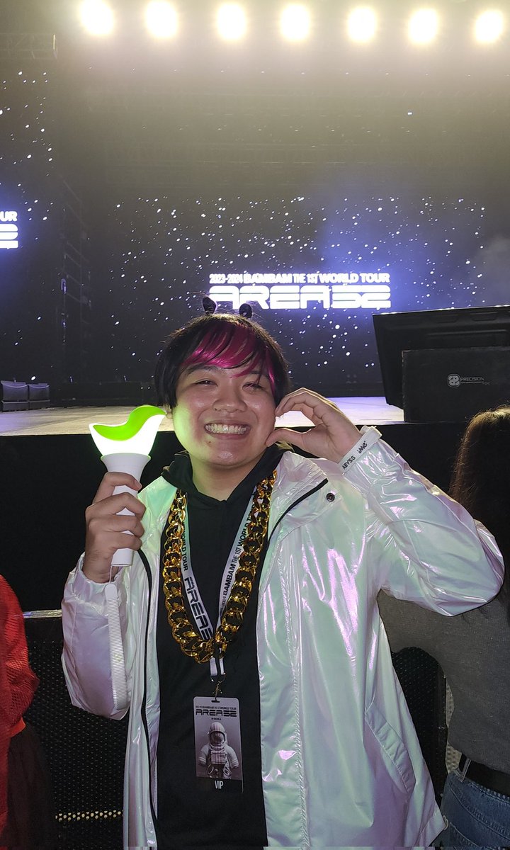 linobams's tweet image. ONE OF THE BEST NIGHTS OF MY LIFE HAPPENED WITH THE BEST BOI @BamBam1A 🥺

ahgabong 3 made it on time + BAMBAM LIKED MY OUTFIT SO MUCH + HE SAID HE REMEMBERED ME FROM THE FANSIGN AND LOOKED FOR ME!! 

#BamBamAREA52inMNL #BamBaminManila #BamBam_TOUR_AREA52 #AREA52inManila