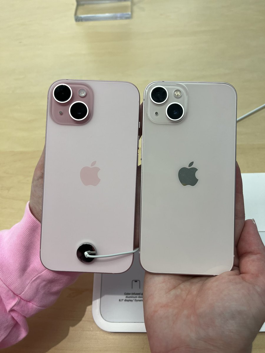 pinkangelcake's tweet photo. Posting for all my girlies who have a pink iPhone 13 and want to see it compared to the new pink iPhone 15. The 15 is so much prettier 😭🎀 Pictures don’t do it justice! No filter on any of the pictures💕 iPhone 15 on the left VS iPhone 13 on the right💕 https://t.co/T5VRUbIlnf