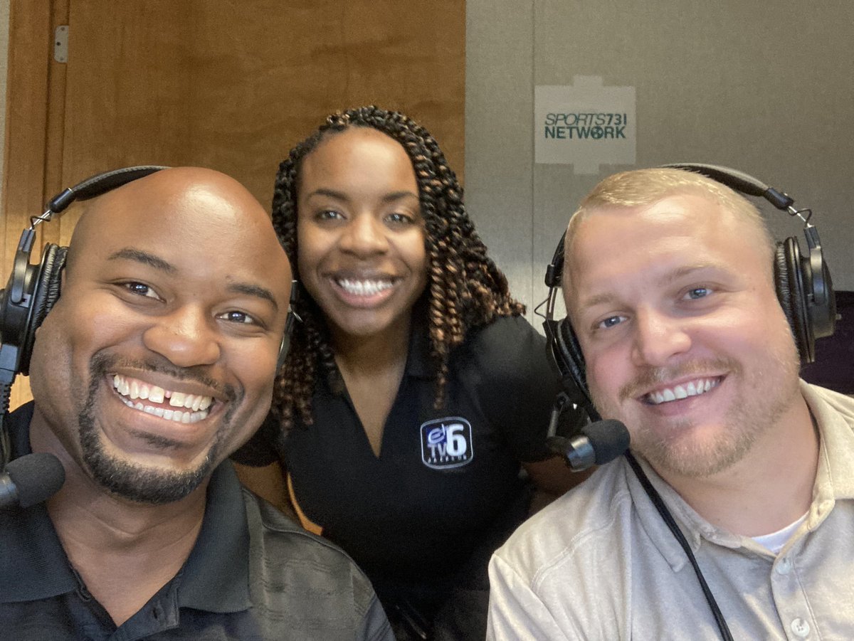 Formersportsguy's tweet photo. When your former students are all grown up and participating in local broadcasts with @EPlusTV6 and  @Sports731Net ❤️🏈Friday Night Football! Can’t beat it‼️@SSHSHawks https://t.co/Vi8HXR6cD4
