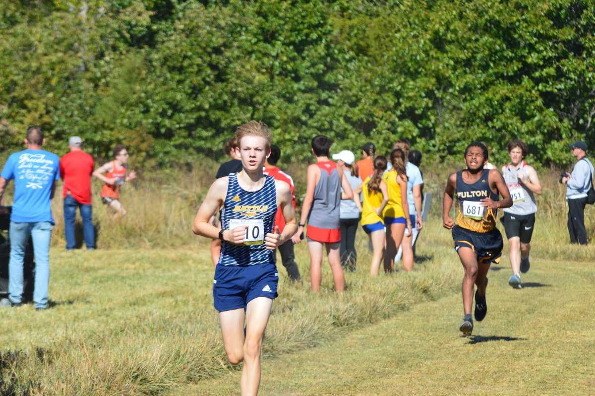 BattleTrack's tweet image. Tomorrow is the big day!!! We would love to have lots of Spartan fans around the course! Nates last piece of advice "Run far, run fast, and run hard!"
Girls @ 9 a.m.
Boys @ 10 a.m.
arrive early, parking is crazy!