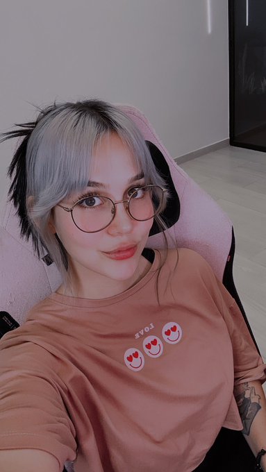 Hoy vamos a perder puntos rankeando, ven al stream 💜 https://t.co/J6IgkwCNIV<a href="/tag/viper"class="tags"><span>#viper</span></a><a href="/tag/valorant"class="tags"><span>#valorant</span></a>