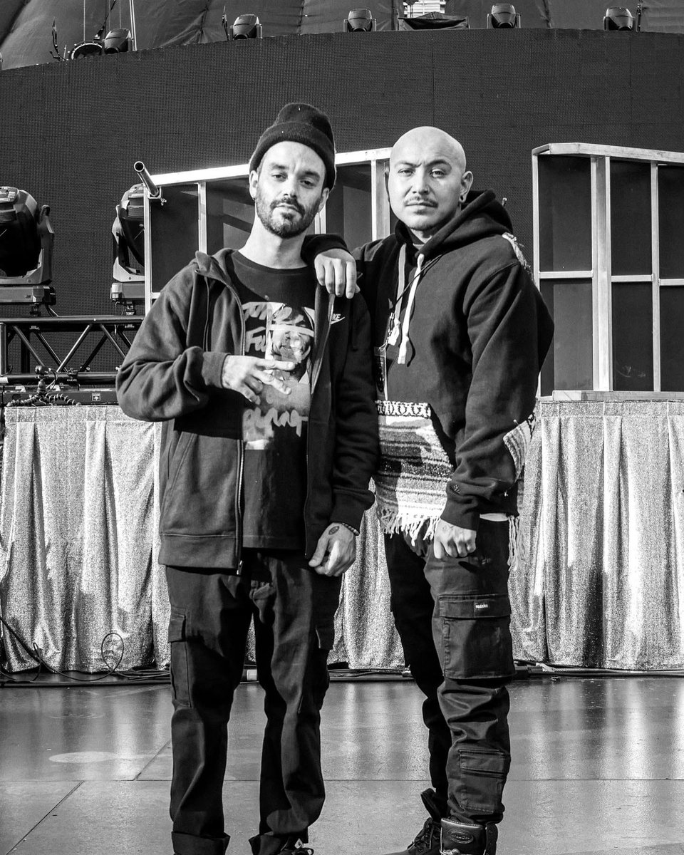 gonz_foreal's tweet photo. Momentz Of Proof…

W/ @StillCase 
📍 @lumenfield
#musicofthespheresworldtour
#inthejournalofmyjourney #openingact #ColdplaySeattle https://t.co/nvexyjkp0j