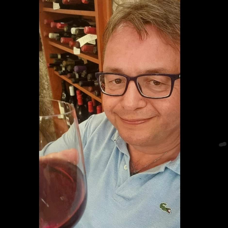 AlexLoPiccolo's tweet photo. ✨️
A wonderful
flattering day
for having achieved 
the new role of 
Brand Ambassador
for Cantine Valenti

I heartily thank the CEO 
Dr Giovanni Valenti ,
my 🌟 lucky star "A",
and all those who 
believed and have 
deservedly placed 
their trust in me

I wish you all the best! https://t.co/Axh8zngdtV