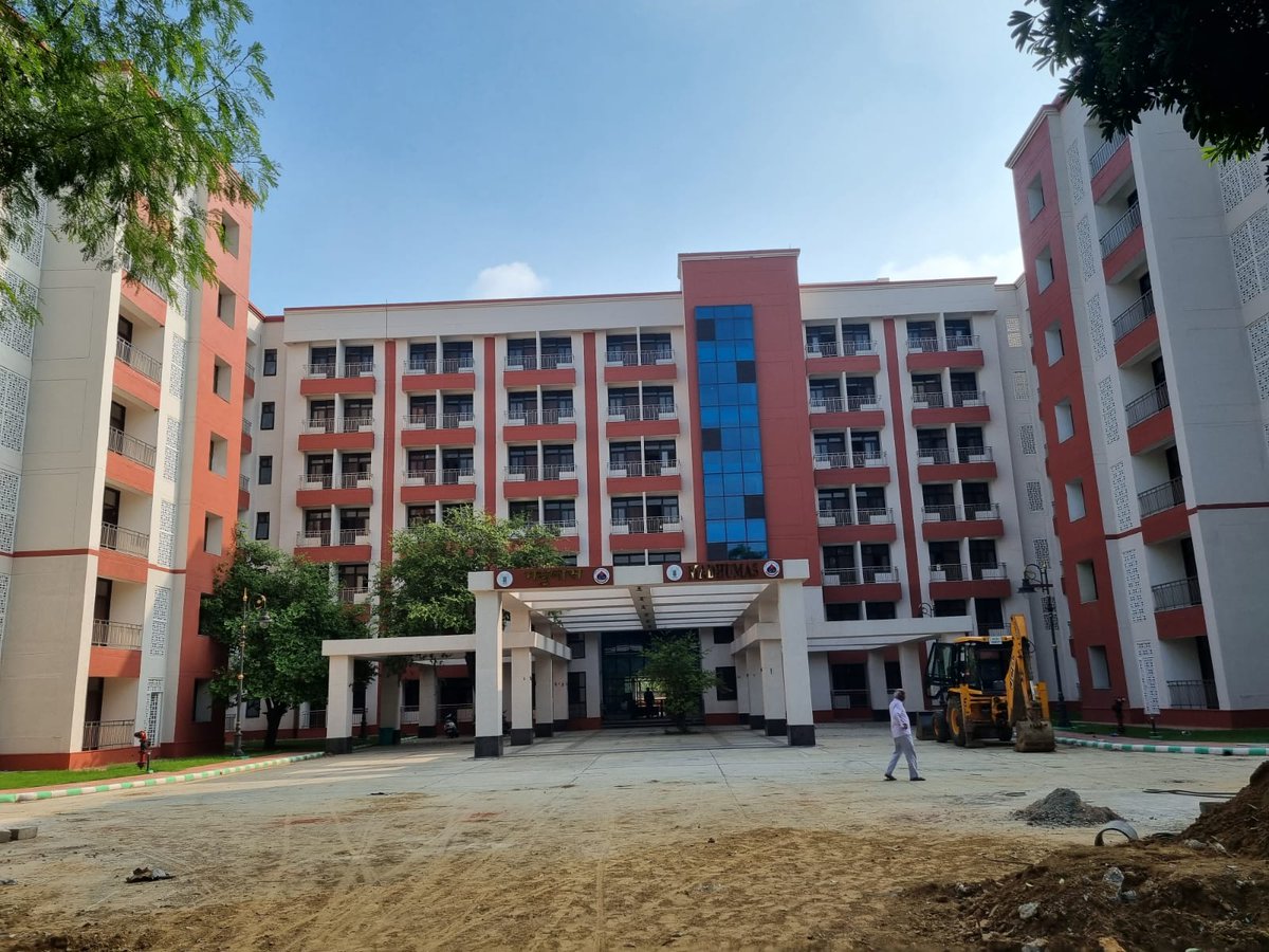 GpbMeena74933's tweet photo. The sudden hike in hostel charges is causing immense financial strain. Many bright minds are facing the threat of discontinuation. Let's ensure education is accessible for all.
#RollBackIARIHostelFeeHike
#HostelAllotmentForAll https://t.co/MDqkq5bDkg