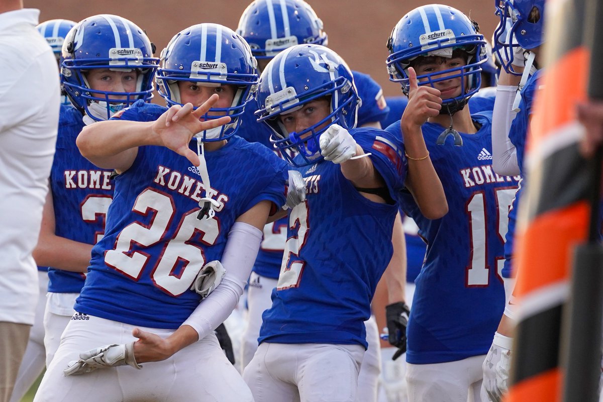 @KMKoMetFootball Freshman vs Pine Island #boysoffall #FootballMom #LifeBehindTheLens