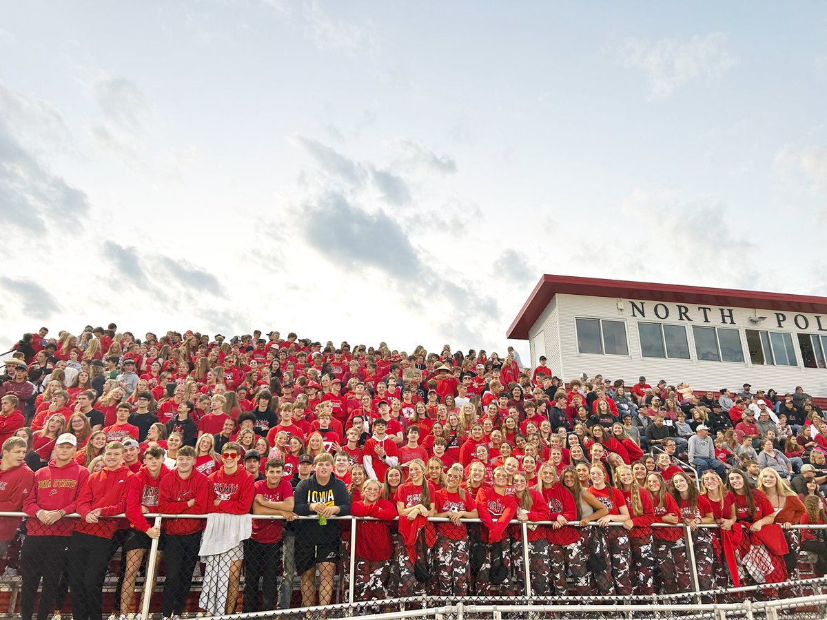 Homecoming game and the comets win over DSM North‼️‼️#CometNation