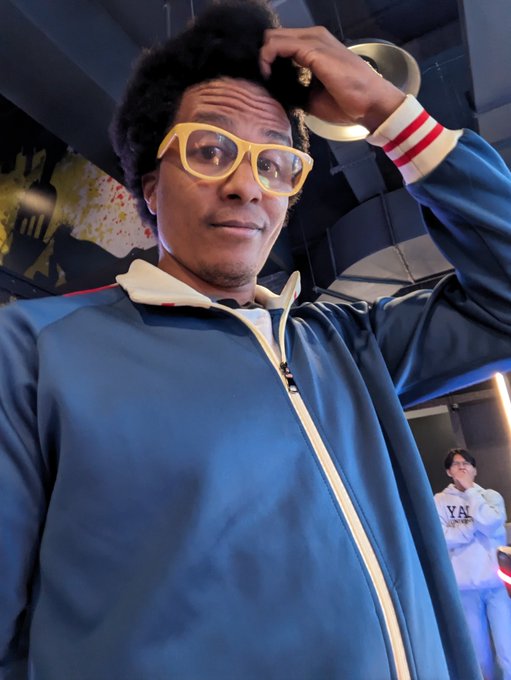 Birthday party! https://t.co/tfNElTHKbK