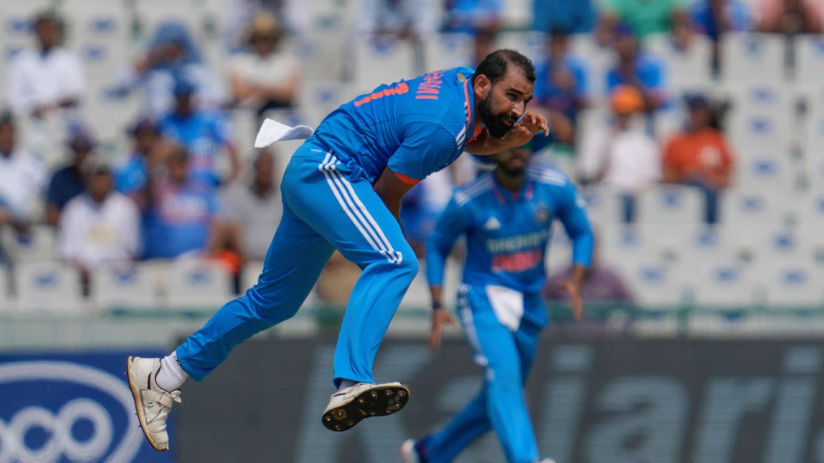 Mohammed Shami was at his lethal best when he became only the third Indian pacer to take a five-wicket haul in ODI cricket against Australia, alongside Ajit Agarkar and Kapil Dev. Great return by Shami🔥#MohdShami #INDvAUS️️️️ #Cricket