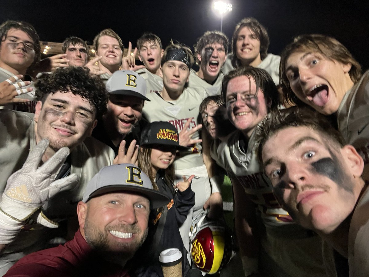 CLAW DAWGZ TRAVELED TO THE VALLEY AND PLAYED THEIR TAILS OFF. That one was for you coach Ross. Heavy heart today. We are with you!!