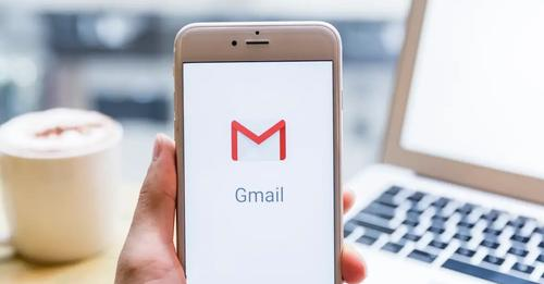 AppleExplorers's tweet photo. Gmail Introducing “Select All” Button For Android Devices #Gmail #SelectAll https://t.co/S89M7fHO86 https://t.co/xbLkO730hJ