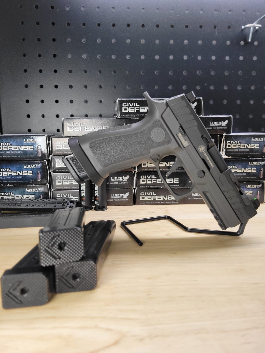 AZWS's tweet photo. Why are @sigsauerinc p320s so perfect? π€€
#sigperfection #sigsauerinc #sigp320 #p320 #siglife #AZWS #Shootingforum #2ADefenders
https://t.co/8LX8XBffRU https://t.co/cM0c9gpnOH