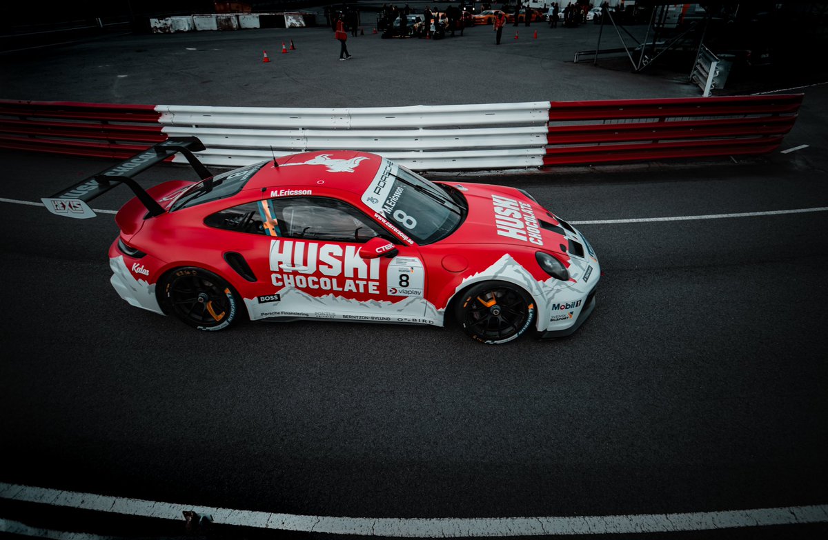 RACEDAY 🏎️ @Ericsson_Marcus #huski #huskichocolate #liveforadventure #me8 #huskiicespritz