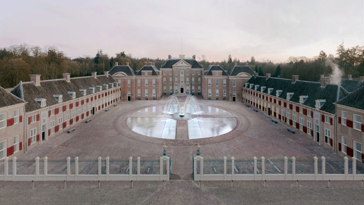 IndiaArtnDesign's tweet photo. #KAANArchitects transform the Paleis Het Loo, a baroque hunting palace on the outskirts of Apeldoorn into a museum. https://t.co/QxisqR8Q26 https://t.co/qET4Y5rNHo