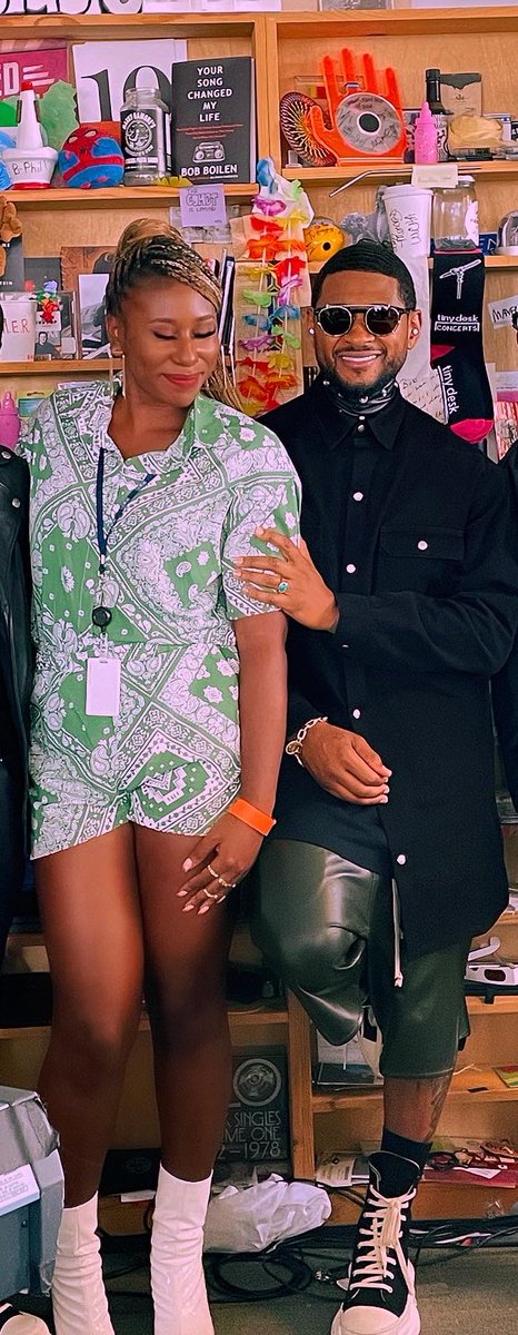 Took a pic with Usher after his tiny desk concert. Everyone had to wear masks the entire show but I was able to take mine off for the flick. THEE USHER RAYMOND said to me “you should show your dimples off more” 🤯😭😭😭 will never not brag about that lmao