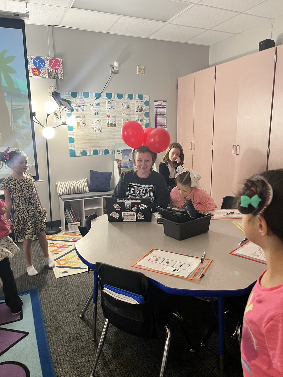 HumbleISD_WHE's tweet photo. It’s hard to not be distracted when the principal observes on crazy hair day, but Mrs @firstwithbrooks  class did an amazing job during their UFLI lesson! @Humble_ElemELA https://t.co/xEoCSt1FvA