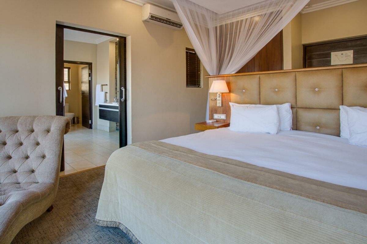 shepherdstreegl's tweet photo. Sometimes, an afternoon siesta is on the cards after an early morning start with a game drive. 

Take full advantage of the tranquil settings and #relaxingsaturdaysiesta before returning for your safari. https://t.co/4OaTvFpm5c