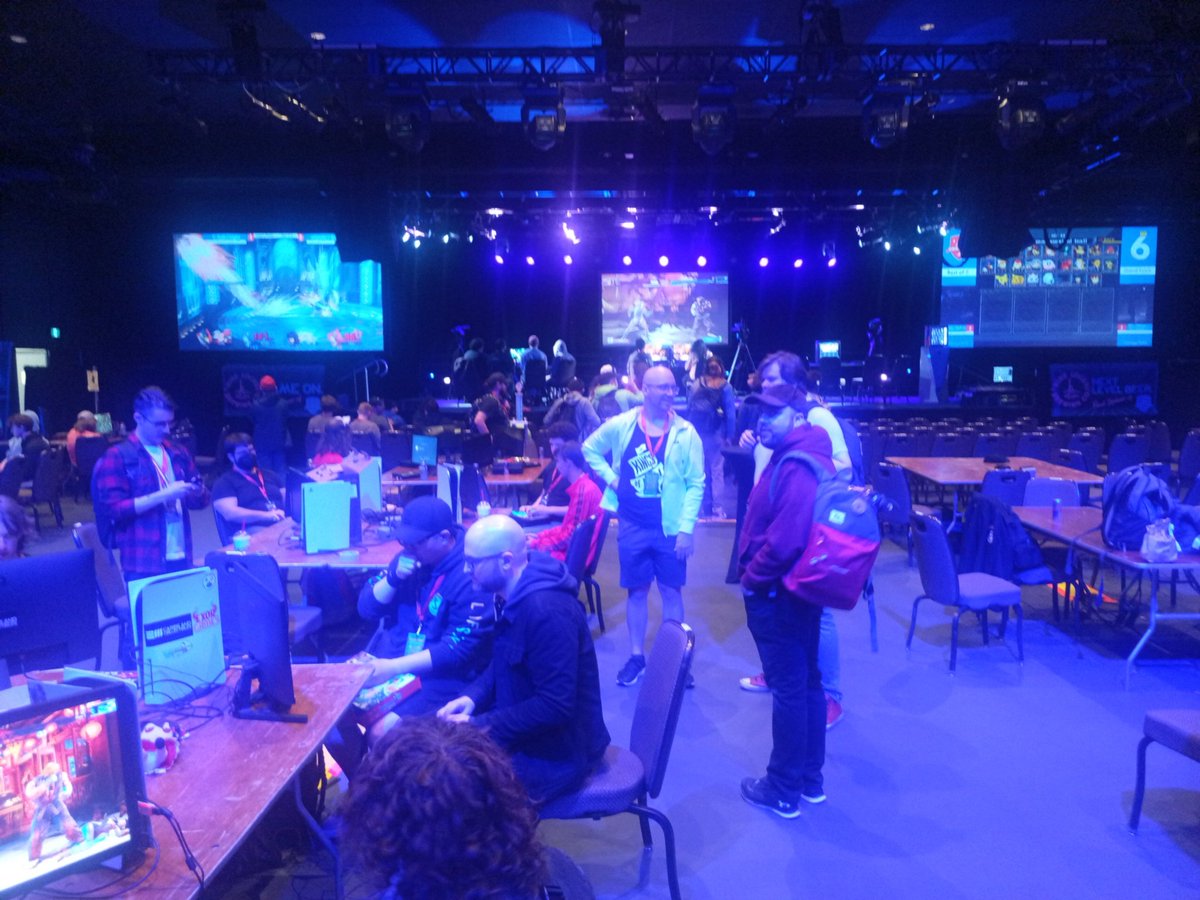 AtlanticFGC's tweet photo. We still chilling late into the night!
#KOH6 https://t.co/S66zzVtteP