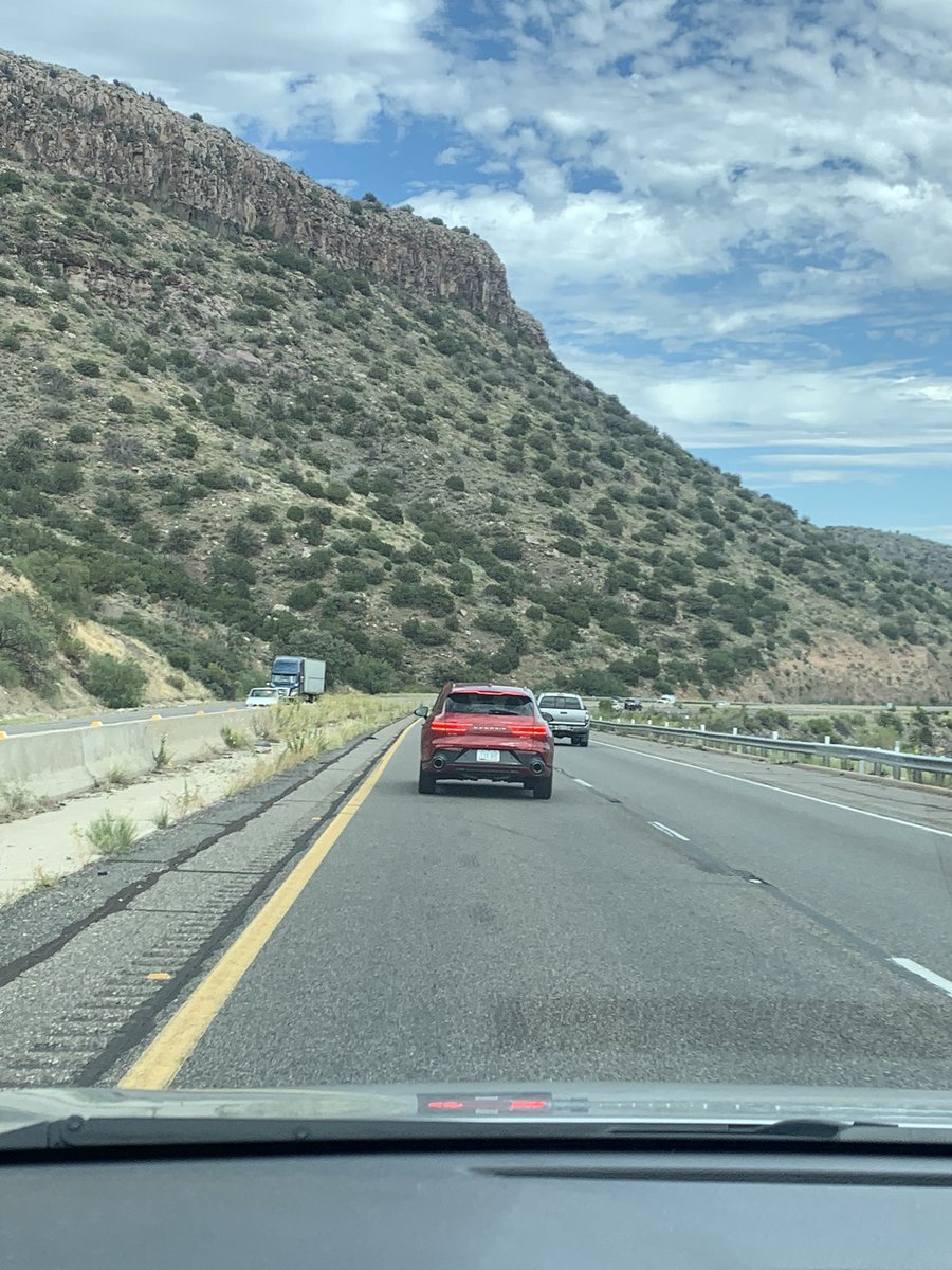 AndreBe86162885's tweet photo. Finally made it to Arizona! ⛰️ #WeekendVacation #FamilyTime #Blessed https://t.co/A36tdYFZyC