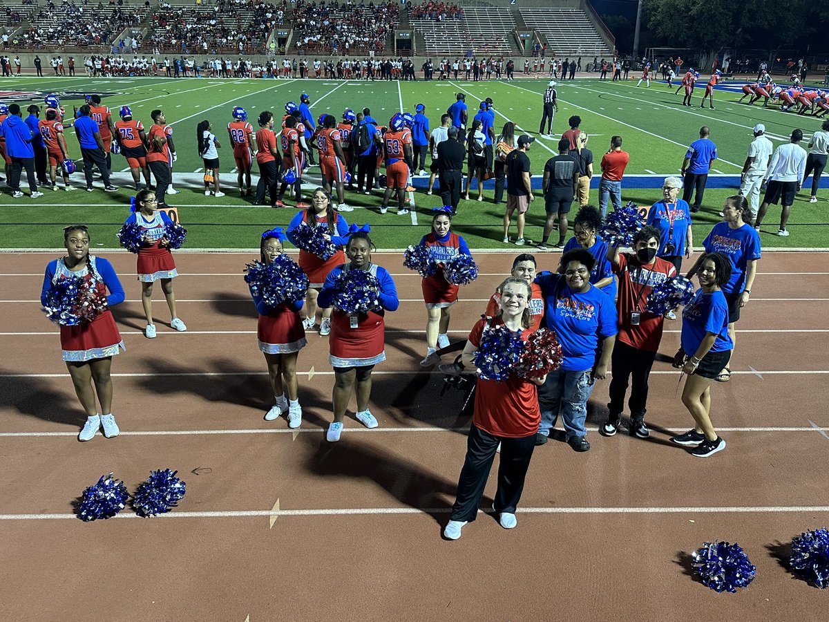 Jaretha Jordan (@drjarethajordan) on Twitter photo Love watching <a href="/DHSSparklers/">DuncanvilleSparklers</a> cheer on our panthers ! 💙❤️💙❤️#FridayNightLights #PantherPride Love watching <a href="/DHSSparklers/">DuncanvilleSparklers</a> cheer on our panthers ! 💙❤️💙❤️#FridayNightLights #PantherPride