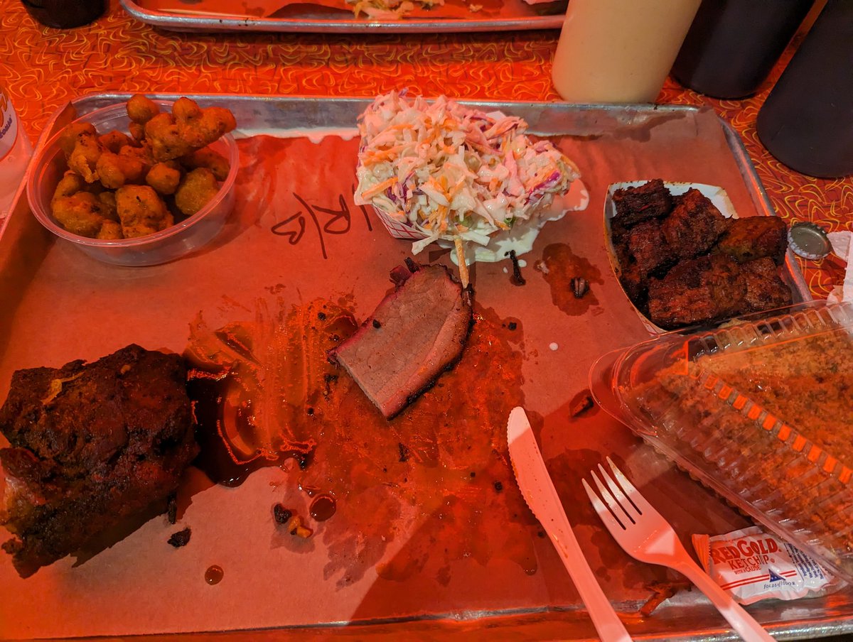 rachelnabors's tweet image. Help. I&apos;m too full of BBQ #StrangeLoop