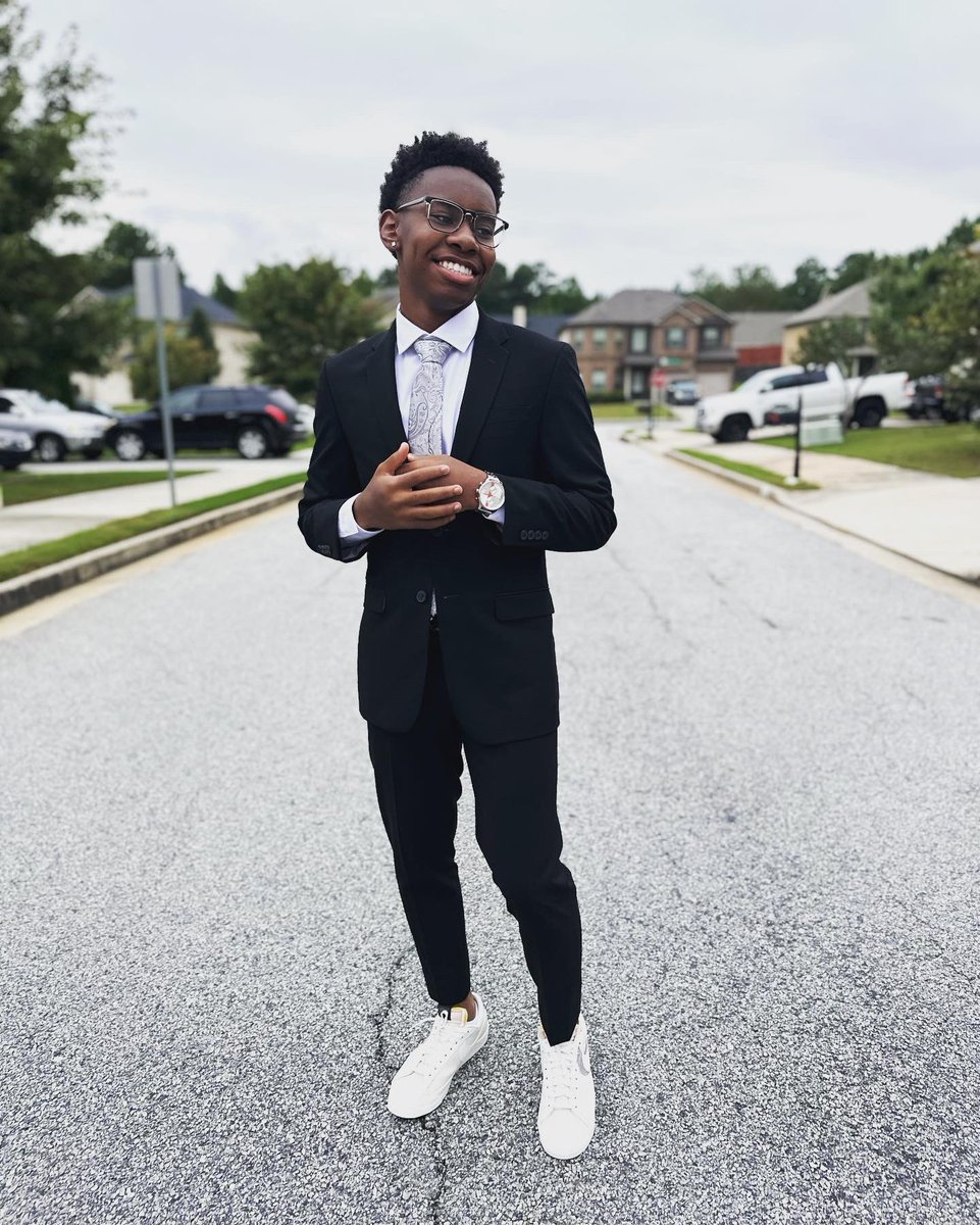 thomasbooktech's tweet photo. Late Post:
Aiden’s HOCO23
His 1st HS Homecoming
#noswimming #noTSA #nohomework #justdripp #justhomecoming #justAidenbeingAiden https://t.co/OD1AB9bajw
