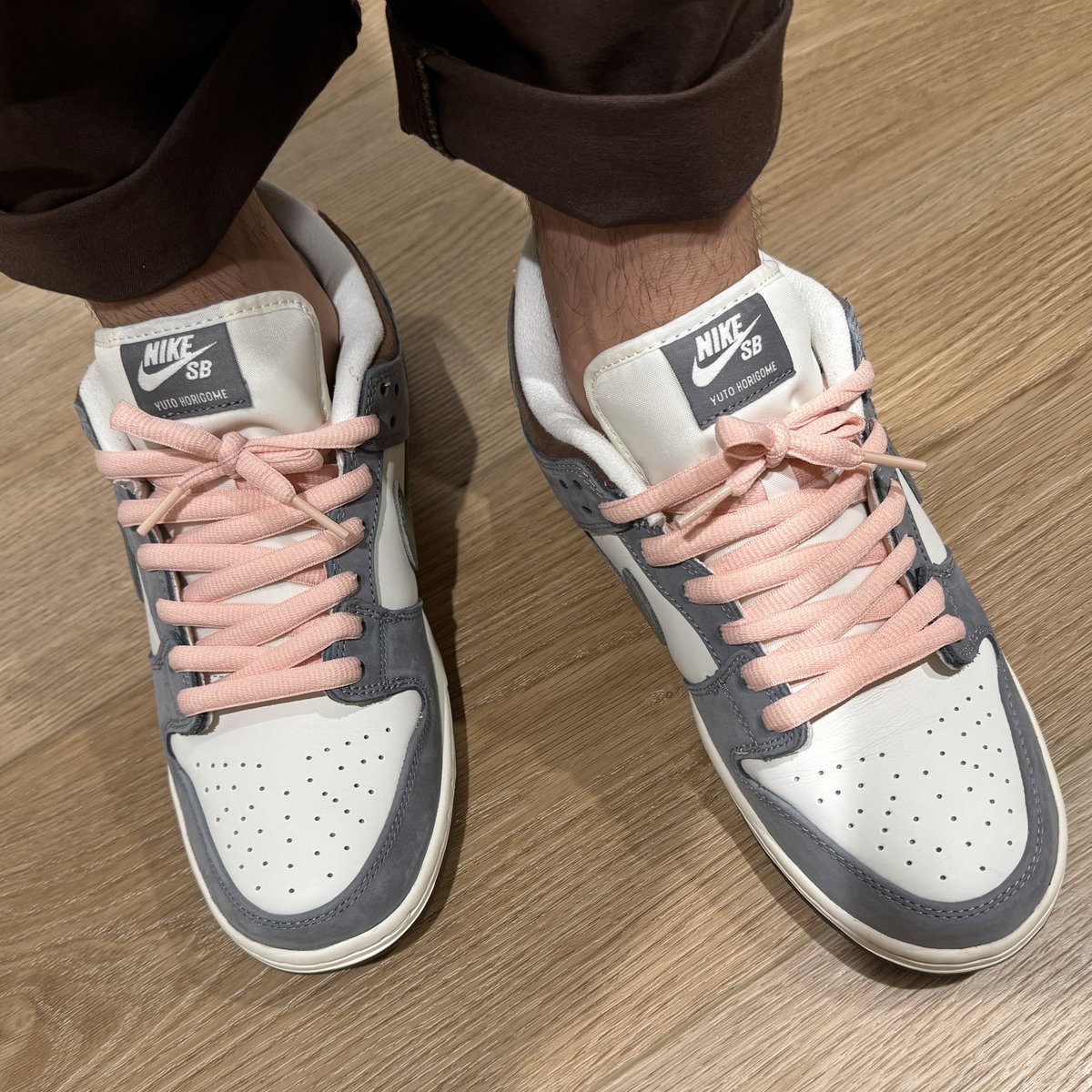 nike sb pink laces