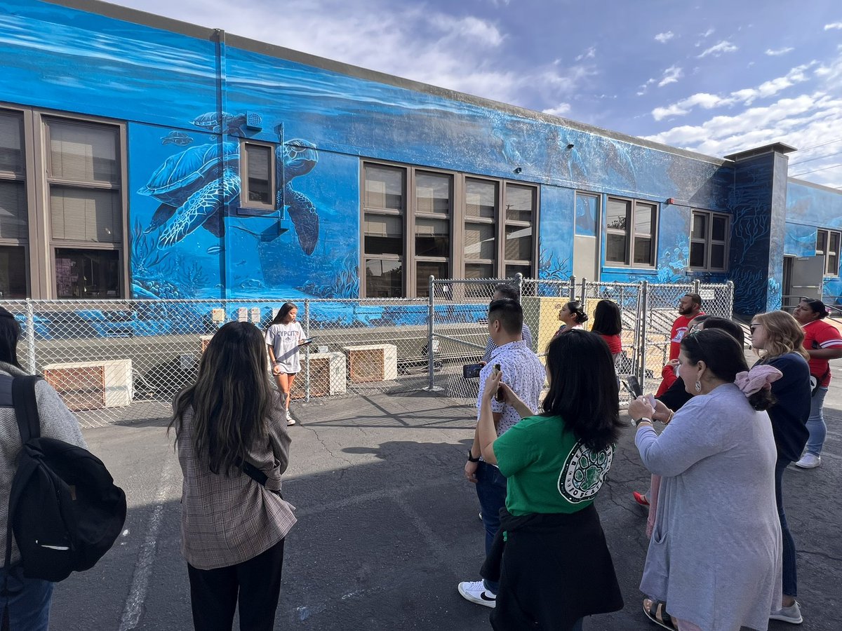 Anne Stenton tweet media