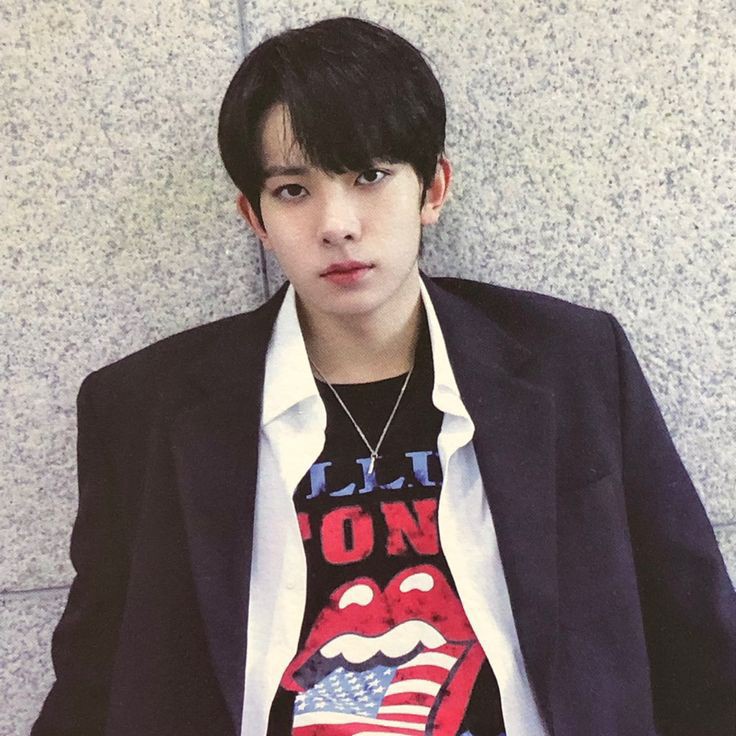 cowo manajemen      vs     cowo akuntansi