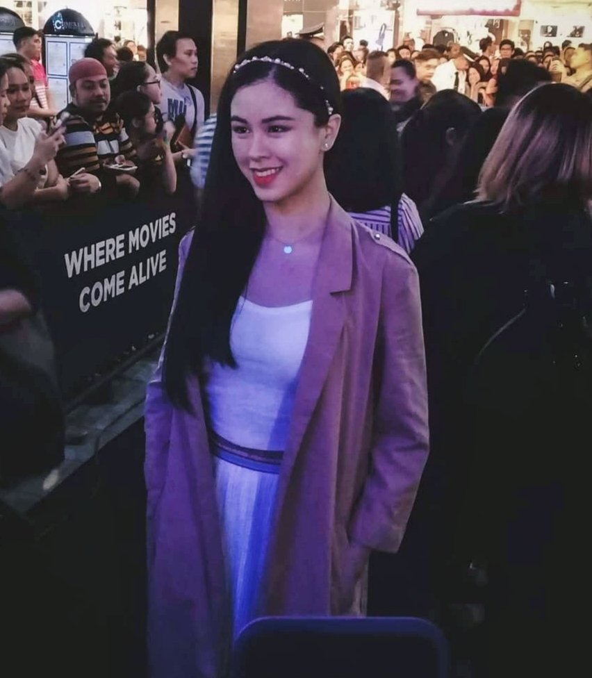 Happy weekend! 🌻

#KissesDelavin | <a href="/KissesDelavin/">Kisses Delavin</a>