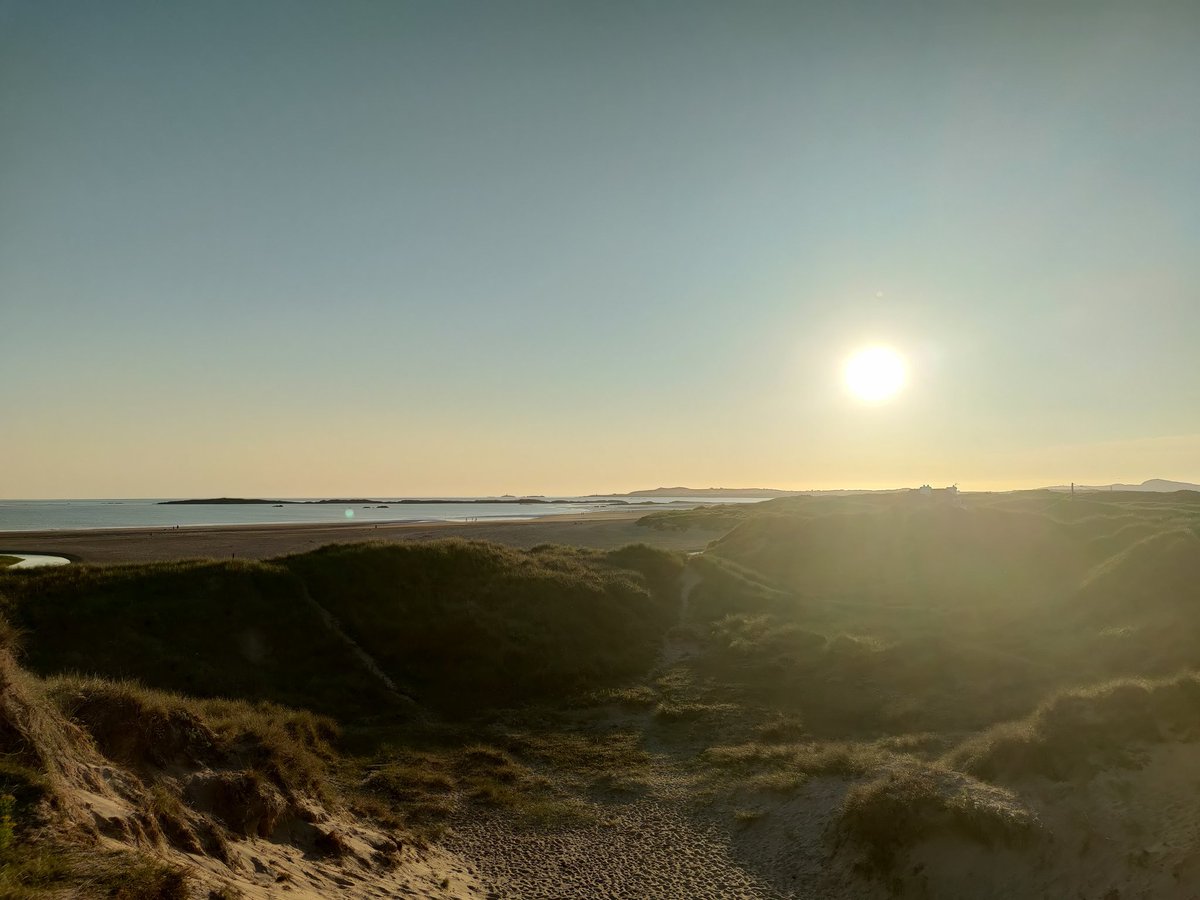 #Rhosneigr Beach 📸 #Anglesey #Wales #NorthWales #photography #photographylovers #photo