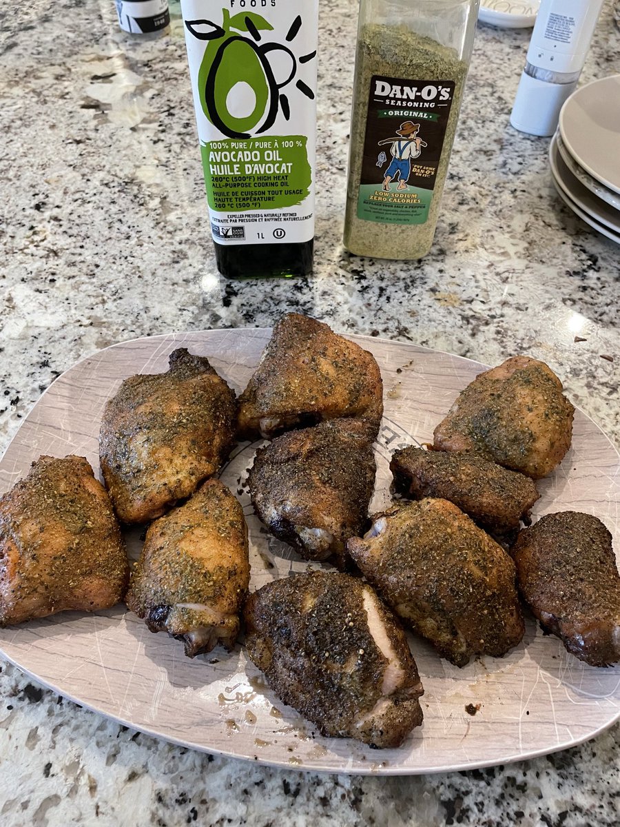 Smoked up some thighs. Always a hit around this joint.