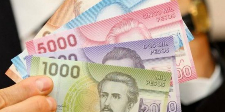 eo_enlinea's tweet photo. #TENDENCIAS: ¿Si no cobré el Aporte Familiar Permanente, pierdo el beneficio? Asegúrate antes que termine el plazo y revisa aquí el estado de tu bono ⬇⬇

https://t.co/enrvK9XxWT https://t.co/KRJ9fai7Dj