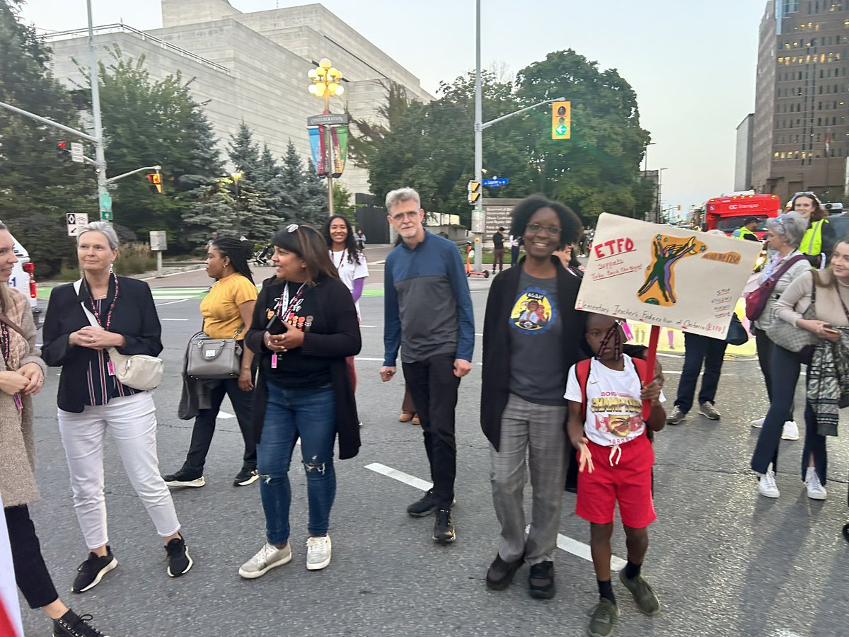 mme_rachel's tweet photo. Proud to stand with survivors of sexual and gender based violence alongside #OCETFO members at the #TakeBackTheNight march 🪧 #Ottawa #TBTN #EndSexualViolence #EndGenderBasedViolence #OurStreets @tbtnfoundation @etfoeducators @OCETFO https://t.co/Pqw2gF9B8u