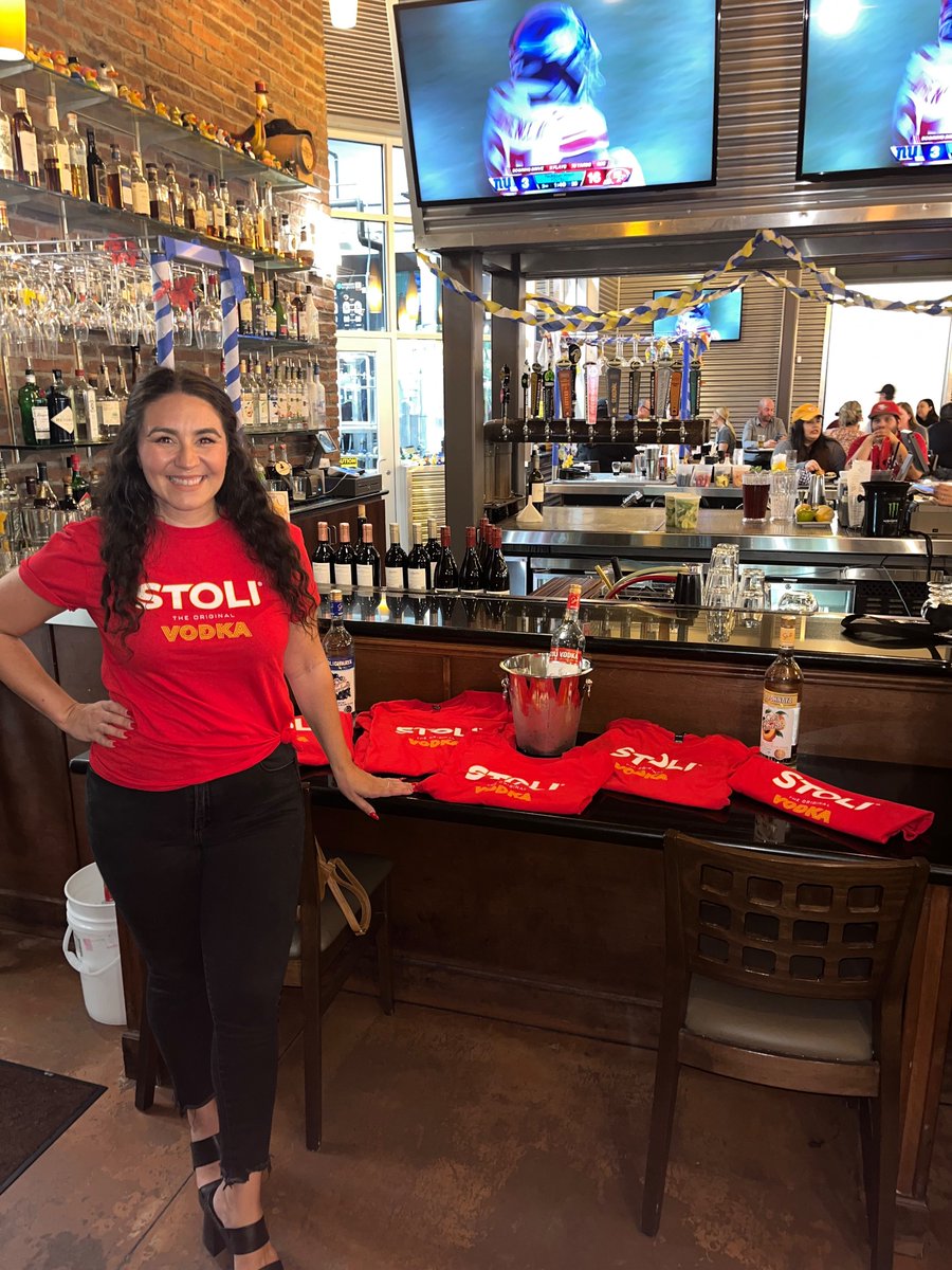 okbutRLYtho's tweet photo. I’m your girl for all brands and ambassador promo work. Hmu for your next event. 
#brandwork #promo #travelqueen #ambassador https://t.co/Qw6BmTyHZi