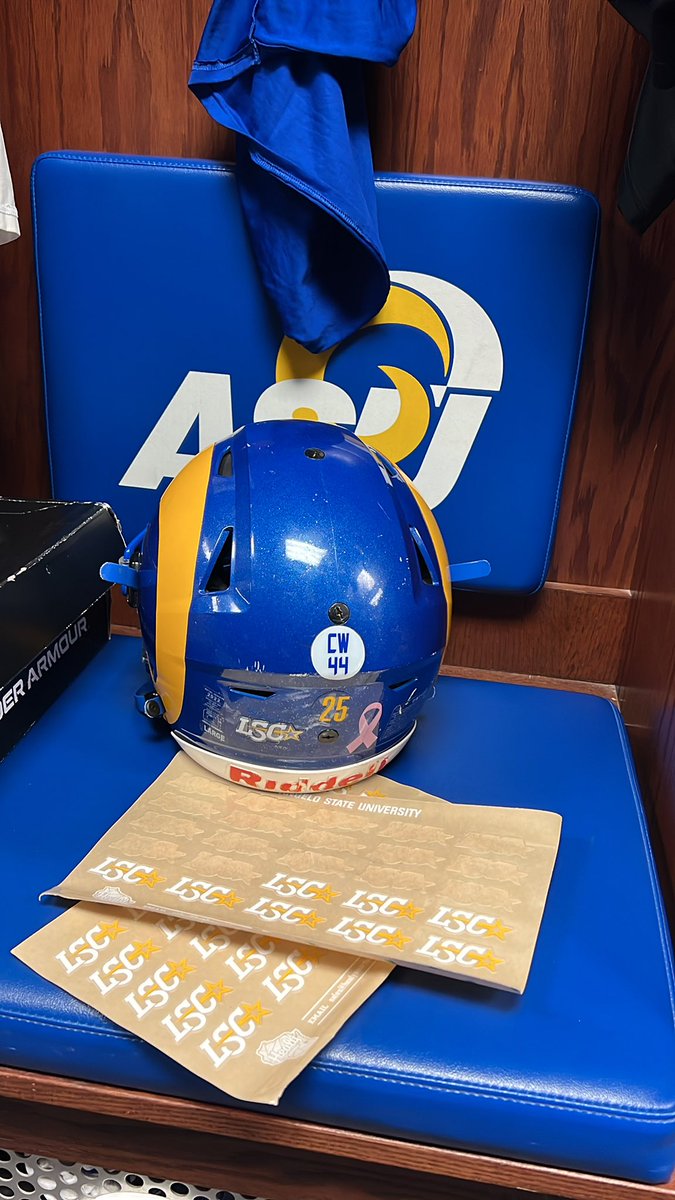 Ending equipment manager appreciation week by put <a href="/LoneStarConf/">Lone Star Conference</a> sticks on the helmet! <a href="/AEMA_74/">AEMA</a> #SafetySwagService <a href="/angeloathletics/">Angelo State Athletics</a>