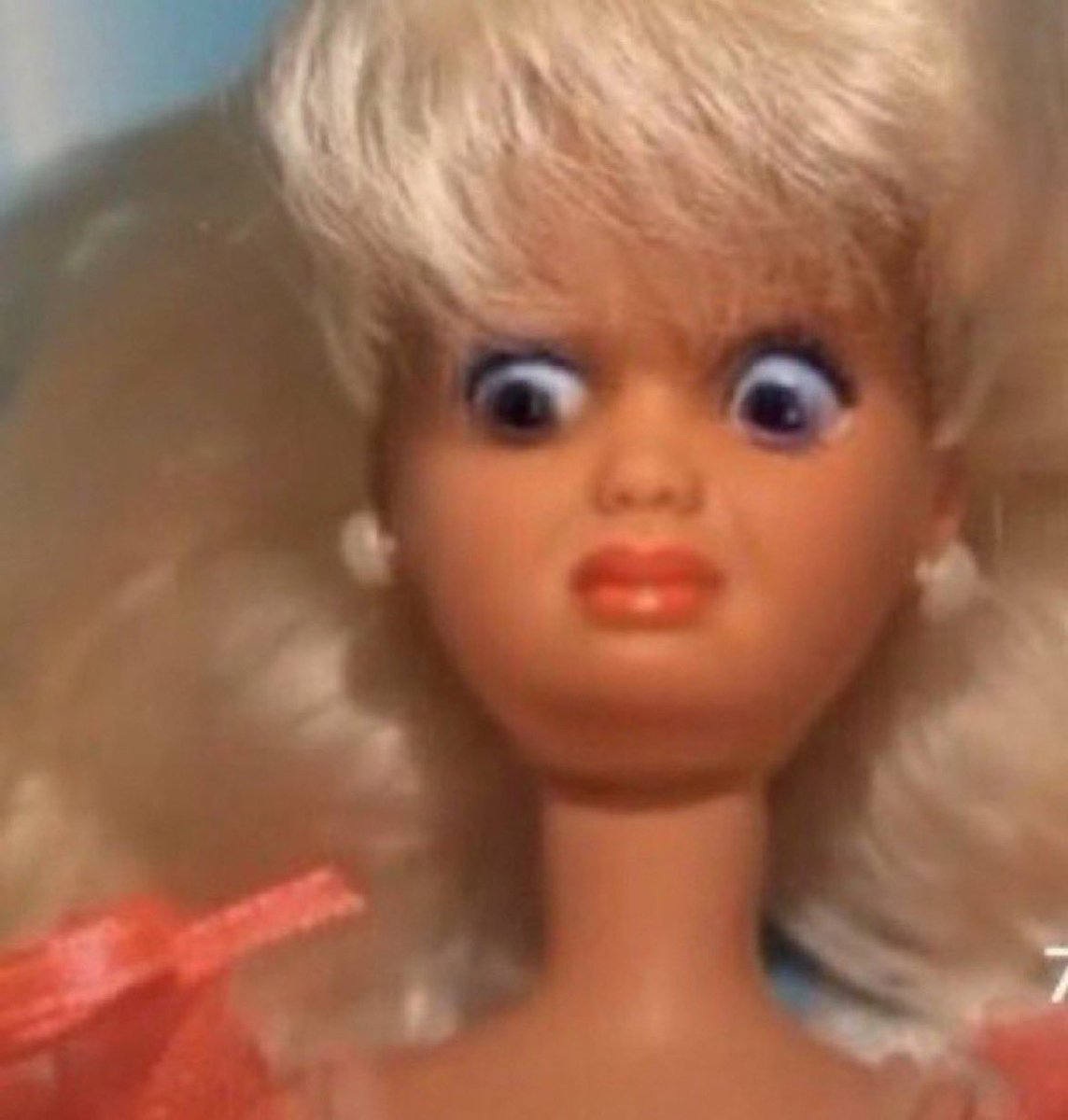 Every time Lydia says: “babe I want you so bad” to Milton. 

Me:
#LoveIsBlind #loveisblind5 #LoveIsBlindS5