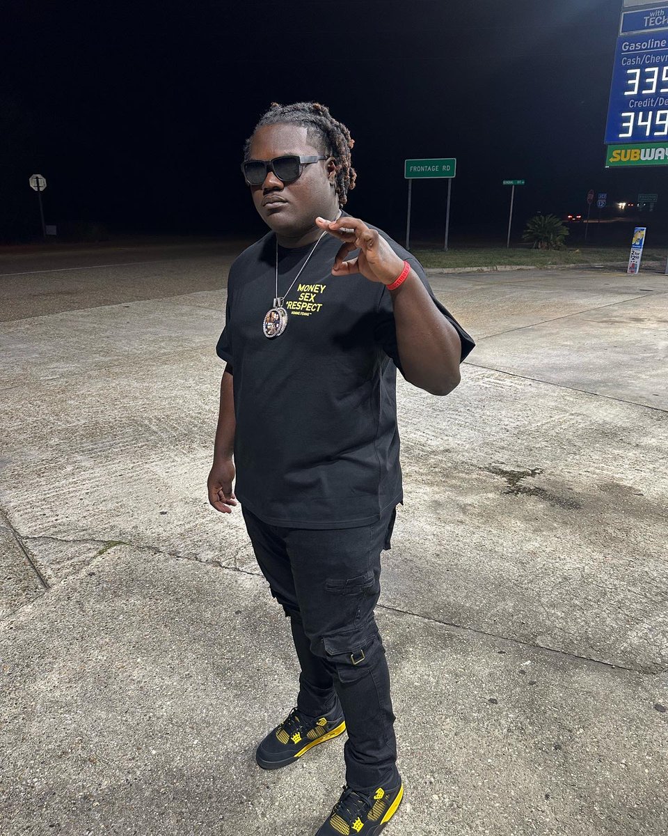 bankrollquail's tweet photo. If bitches change and niggas changed I can’t complain that’s what them dollars did 💲 #freegang💙 #FreeCho https://t.co/d7CDROJ50Z