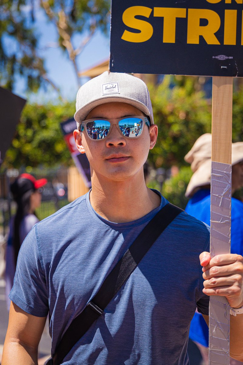 Angela Treviño (@angela3vino) on Twitter photo Meet <a href="/eddieliuwho/">Eddie Liu 劉立德</a>, Henry in #CWKungFu and a wonderful collaborator on one of the highlight writing jobs of my career. Why he's striking: To show solidarity for my fellow workers. The AMPTP needs to understand that they're hurting the very people that make them money. Meet <a href="/eddieliuwho/">Eddie Liu 劉立德</a>, Henry in #CWKungFu and a wonderful collaborator on one of the highlight writing jobs of my career. Why he's striking: To show solidarity for my fellow workers. The AMPTP needs to understand that they're hurting the very people that make them money.