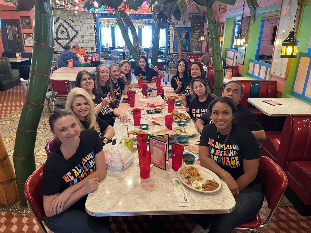 Profe_Wong's tweet photo. “We all laugh in the same language”!

I love our PHS LOTE Fam!!! We have such a supportive team! 

Here’s to more outings as a f💙mily!!! #firstouting #teambuilding

@PrincipalPaz @Mrs_Pamela_Long #pantherproud #phslote #katyisdlote https://t.co/tohfyrCnZQ