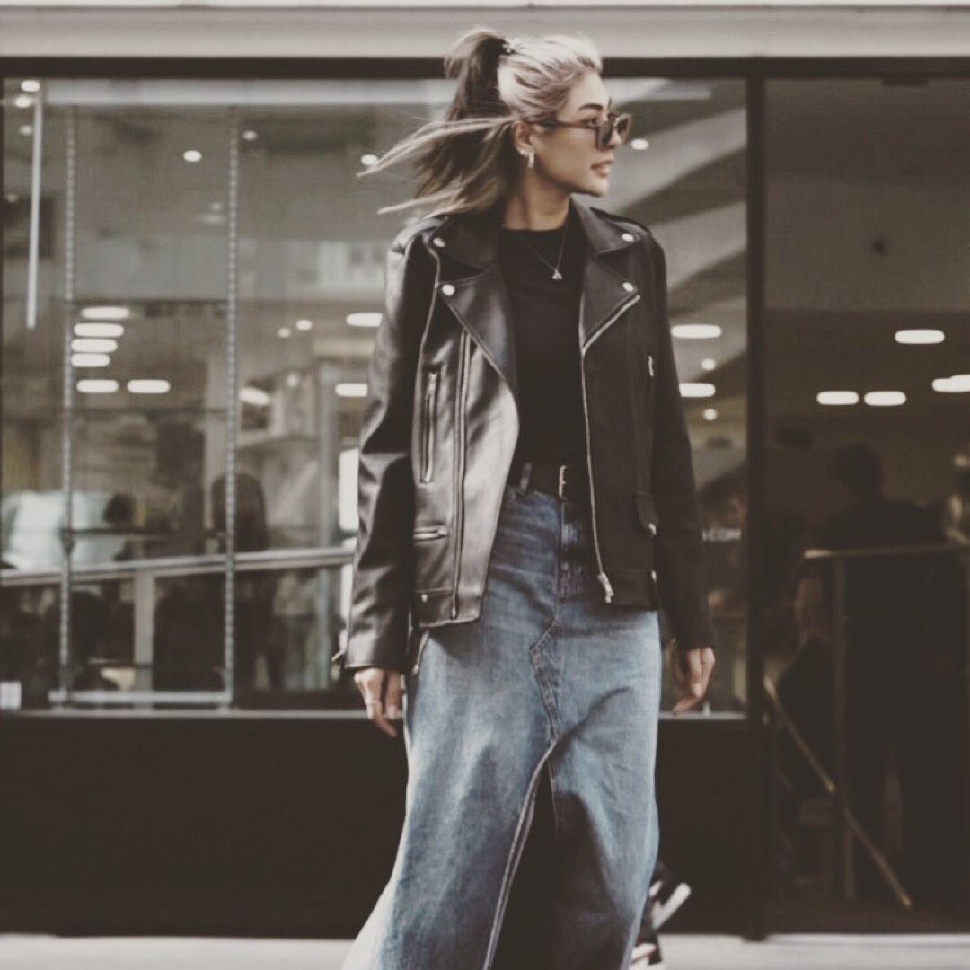 bringmefaye's tweet image. ผ่านไปแล้วสำหรับสัปดาห์ที่ 3 กับการเรียนด้านทรงผมที่ Sassoon Academy ของคุณมะลิ ขอให้ใช้วันหยุดอย่างมีความสุขนะคะ💛

#ฝ้ายสุภาพร
#faye_malisorn 
#sassoonacademy