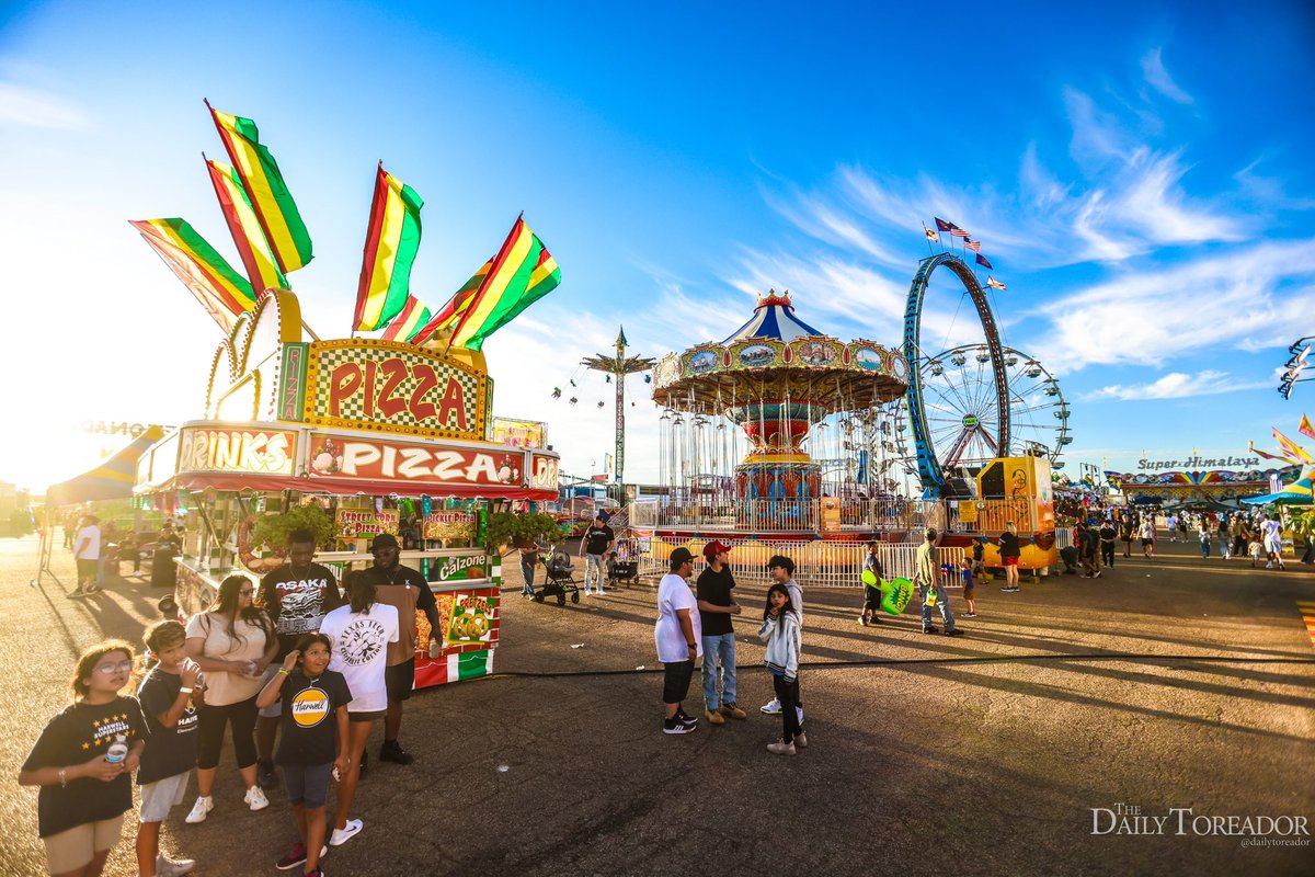 DailyToreador's tweet photo. The South Plains Fair makes its annual debut, providing a variety of attractions for all ages. https://t.co/oPQzMnOl1f