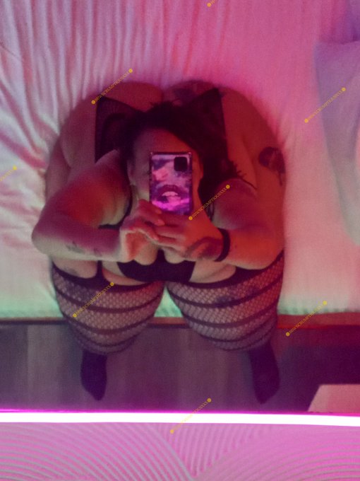 If only you knew how difficult it was to take this pic lol smh.....Hope you like 😘😘 https://t.co/WAL<a href="/tag/need"class="tags"><span>#need</span></a>