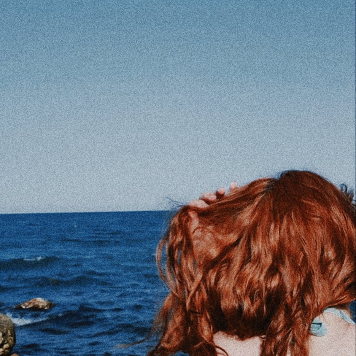 willdixxon's tweet photo. @ willauriedix on instagram 🌹

we probably made no sense at all, like the summers that we kicked it https://t.co/10R8sfB4IE