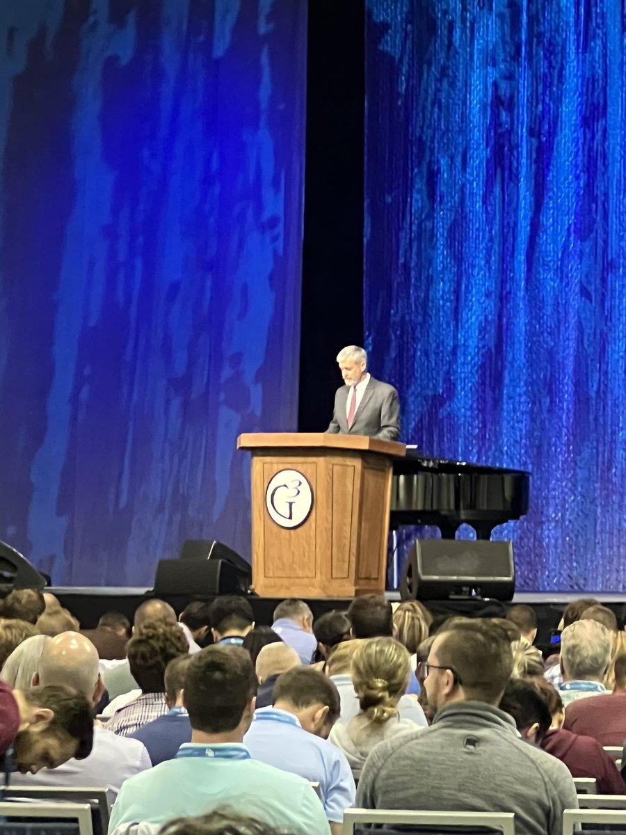 noexpertpod's tweet photo. @paulwasher ended the night with a beautiful presentation of the Gospel of our Sovereign God. 

#NoExpertPod 🎙️
#G32023 https://t.co/X7Tqv64eh0