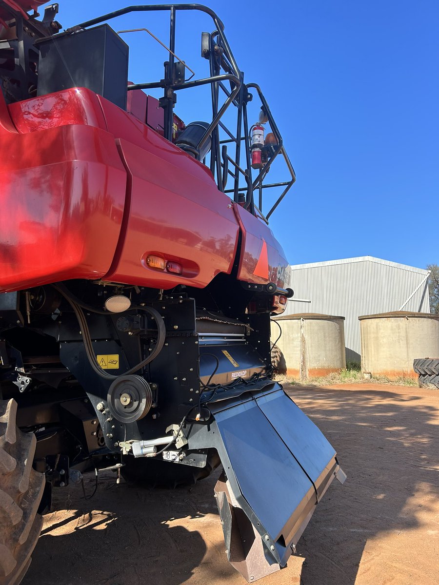 9230- 2012. Full pre-season done, ready to go! 
2500 rotor hours. 
Redekop MAV spreaders.
RTK, 2cm unlock. 
2152 45’ front with top auger and comb trailer. 
Well maintained and well presented machine.
New tyres last year. 
$450, 000 + gst.Selling due to upgrade 
Rts appreciated.