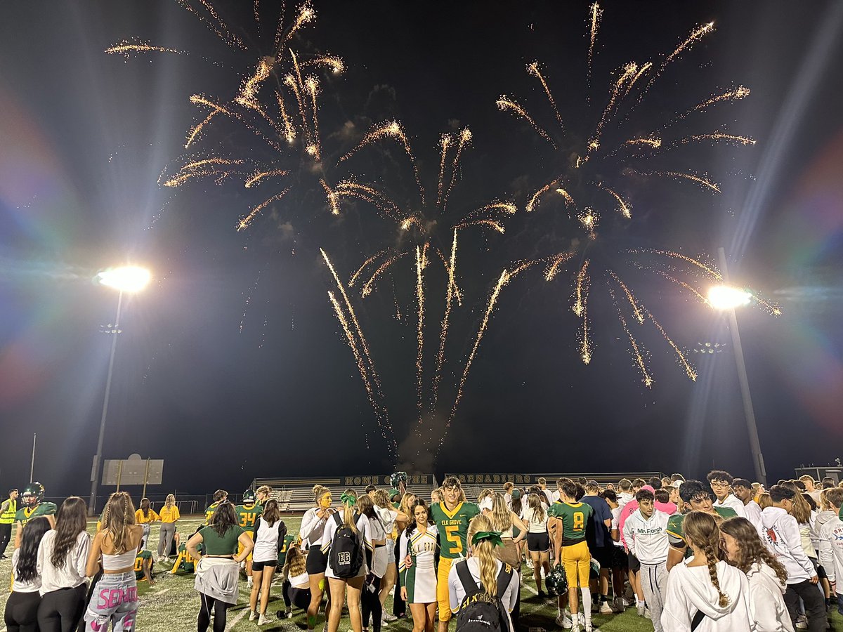 Happy Homecoming! Congrats to Tennis, Soccer and Football on the wins today!