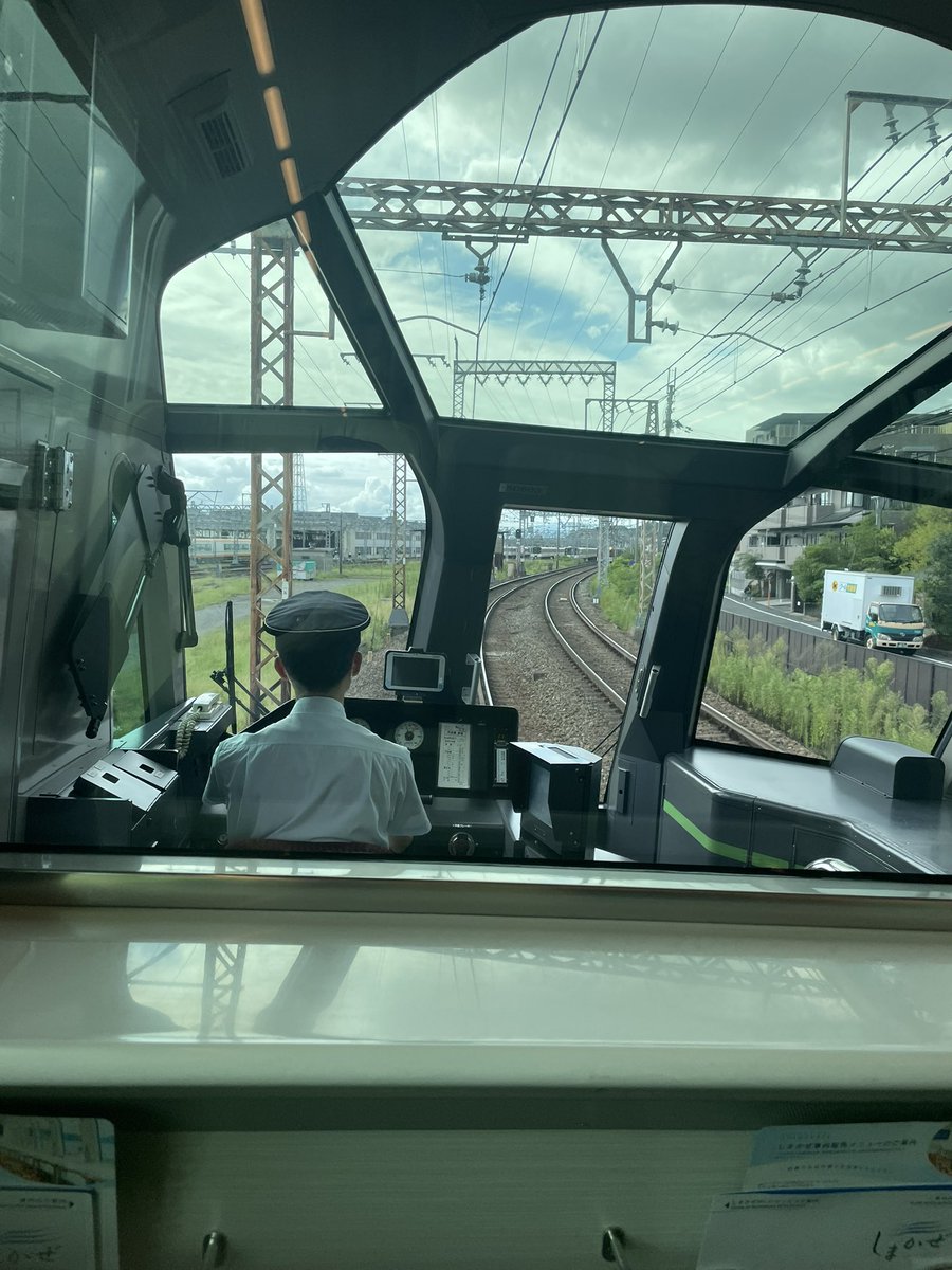 kao4718's tweet photo. しまかぜに乗っています https://t.co/ODvqbwLeSP