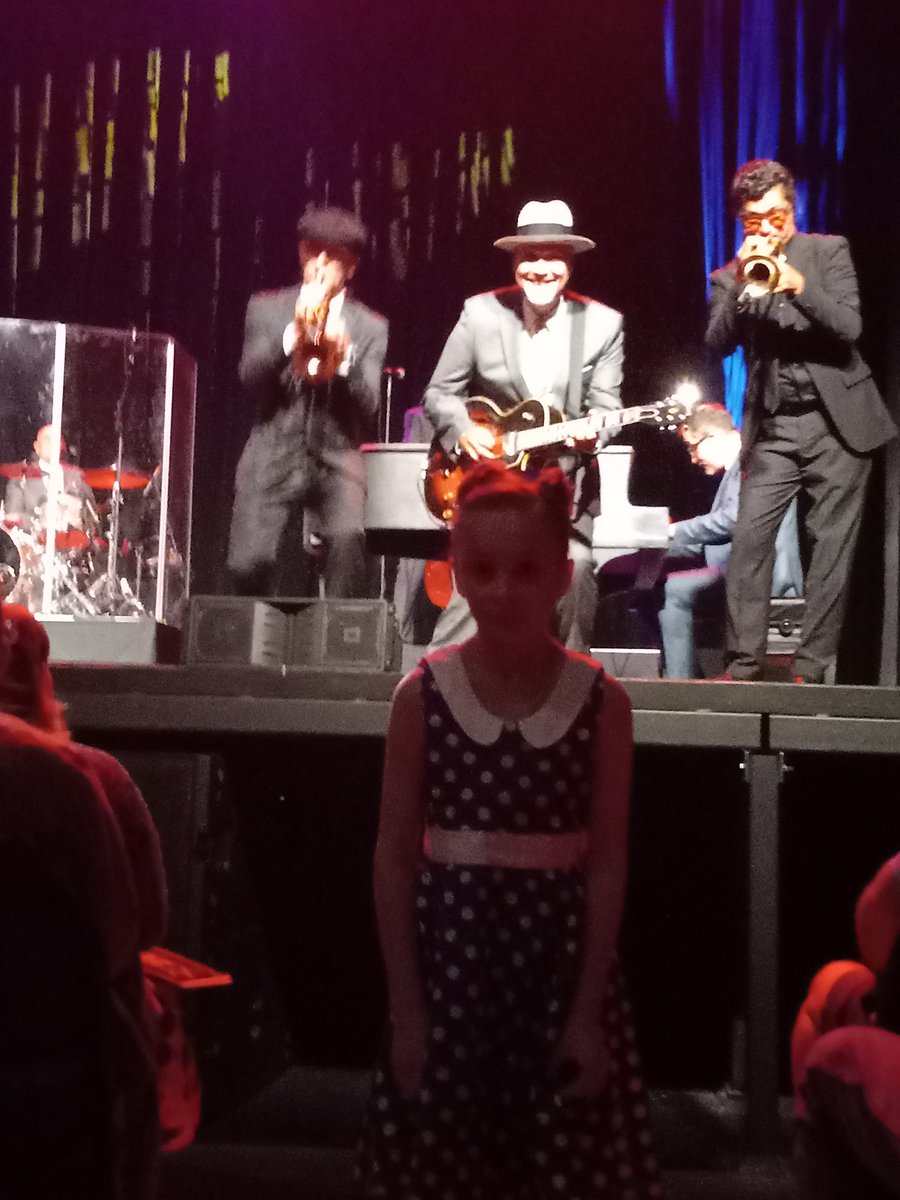 cowboyhank1982's tweet photo. @BBVD so sorry about the picture quality. But you guys killed it in Fort Wayne tonight! My daughters first concert was perfect. Will definitely see you fellas again! https://t.co/GtpEcYrFre